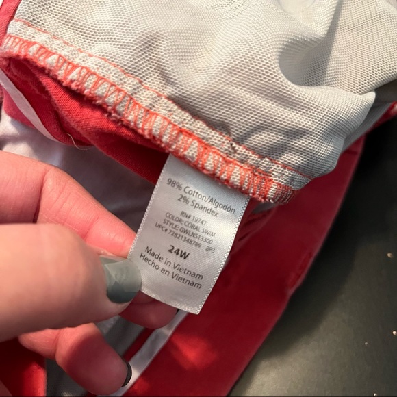 Red George Think Slim Folded Hem Shorts, Size 24W - Picture 5 of 10